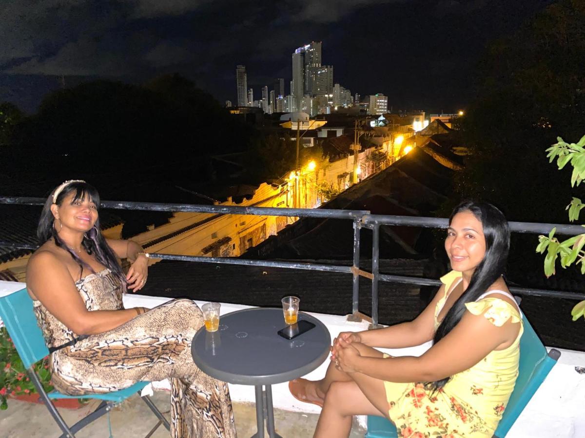 La Buleka Hostel Cartagena Bagian luar foto